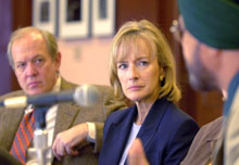 Judy Woodruff listens to a questioner at the T.H. White Seminar.